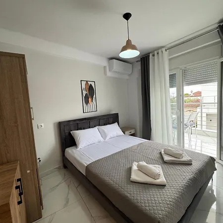 Azoti Apartment
